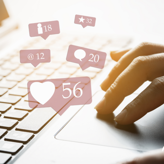 Enroll in Social Media Marketing 101